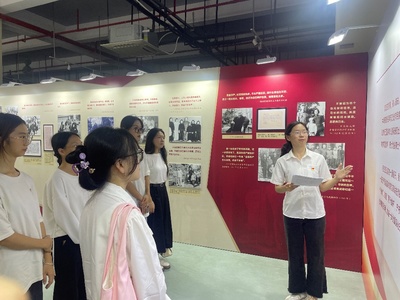 信仰的力量 基础教育学院党支部开展“中国共产党人的家国情怀”观展活动