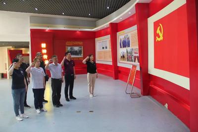 赓续红色血脉 共筑为农初心——河南省供销集团党委开展党史学习教育共建展览活动